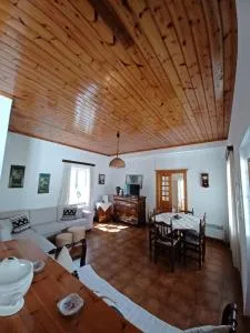 Amaryllis Guest House - 伊兹拉