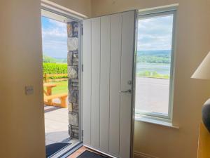 3 bedroomed sea view house overlooking Kenmare Bay Estuary