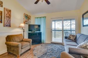 Branson Condo with Views - Near Silver Dollar City!