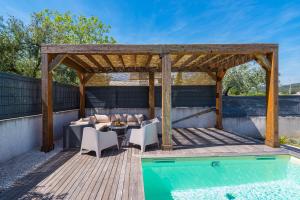 4 Bedroom Private Villa with Large Pool, Quiet Area 