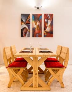 Big spacious apartment in the heart of the city!