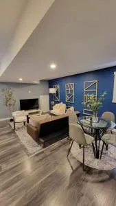 Beautiful newly designed Luxurious Apartment - Saint Clair Beach