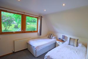 Lodge Nine for 6 with Hot Tub - Spa Resort in Devon