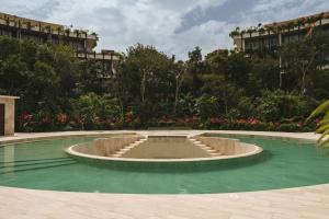 Luxury Loft with Pools, Gym, Rooftop and Panoramic Views