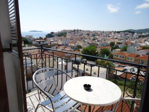 PensionMargaritaKotroniSkiathos