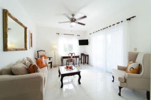 Spacious 3-2 Serenity Retreat, Las Flores