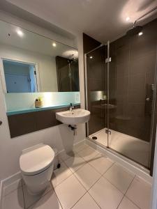 Lovely 2 Bedroom flat moments from Fistral Newquay