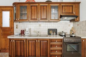 Skopelos port view home