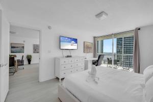 Deluxe 1 Bedroom Apartment • Brickell • Ocean View