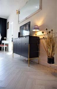 JAWORSKI APARTS - Studio Apartament STYLE & ELEGANCE 40m2 -FV- SELF CHECK IN 24H, do Rynku 7min!