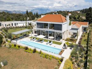 Grandiose Brac Villa | Villa Mediteranea | 6 Bedrooms | Infinity pool & Outdoor Movie Theatre | Skrip