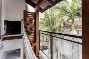 Apto tranquilo a 3min da praia Canasvieiras FML202