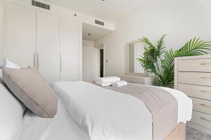 Luxurious 2 BR in Downtown Dubai