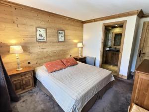 Résidence Aquila - Superbe appartement 3 pièces cabine pour 8 personnes situé à Val d’Isère, skis aux pieds et à 500m du centre du village, navette MAE-2544