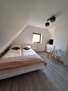 Manio Pokoje - Czerwienne