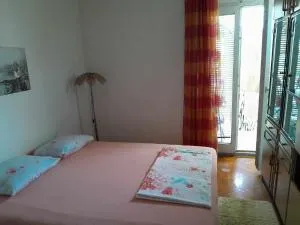 Stan Marrina Bar - Bjeliši