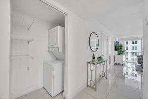 Luxury 1 Bedroom Apartment • Brickell • Unique Views