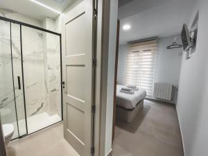 Casa San Juan - Habitaciones privadas Logroño