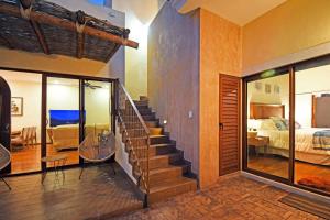 Oceanview rooftop private pool game room & bar