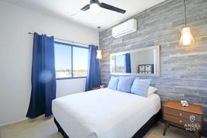 Stylish Townhome with Pool, Patio, and Secure Parking