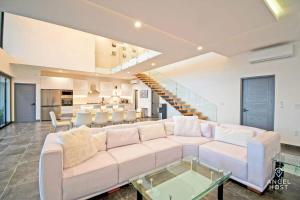 Great Bay Views Infinity Pool BBQ Walk to Beach