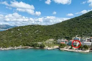Apartments by the sea Luka Dubrava, Peljesac - 14187 - Blaževo