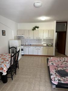 Apartments with parking space Novalja, Pag - 22963