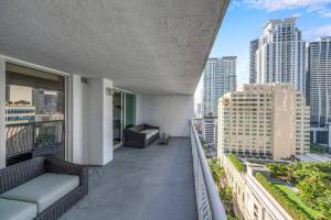 Stunning 1 BDR 1 BTH • Brickell • Bay & City Views