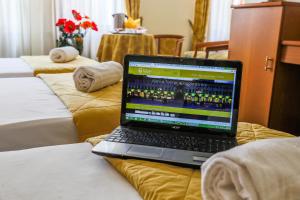 Quadruple Room room in Hotel Galant