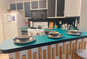 The Botanical Retreat, King Comfort & Poolside Peace