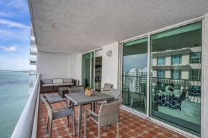 35th floor 1 BED 1 BTH • Brickell • Ocean View