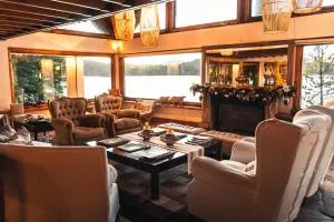 Posada La Escondida - 佩休尼亚镇