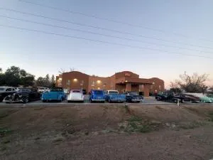 The Sunset Inn - ألاموسا