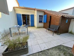 Petite maison proche de locéan avec piscine chauffée, jardin privé et parking - St Hilaire de Riez - FR-1-224C-292