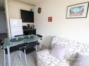 Studio avec Terrasse et Parking au Grau-du-Roi - FR-1-307-256