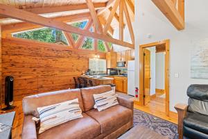 2 Riverfront Cabins, 200 Acres Near Plumas Forest