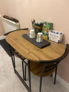 ROOM IN A PRIVATE HOUSE - 5 min from THERME and AIRPORT