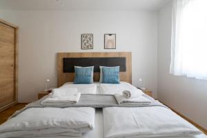 Cute 1BR Hideaway & City Quick by HM