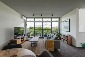 Treetops Camperdown Inner City Bliss w Parking - Sydney