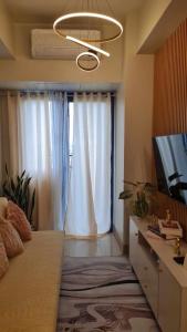 One bedroom with Balcony-M&M City Comfort