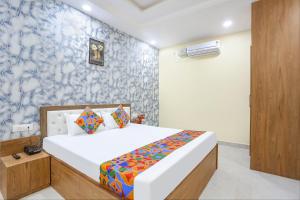 FabExpress Aditya Guest House