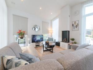 Holiday Home in Zeeland near Stream Garden