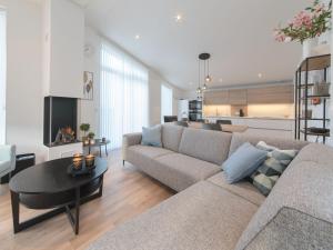 Holiday Home in Zeeland near Stream Garden