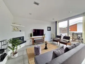 BEACH HOUSE with swimming pool - Berango