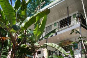 Leidy Mar Apartments