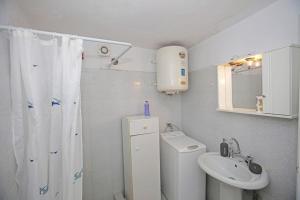 Paraporti Rooms