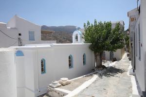 Paraporti Rooms