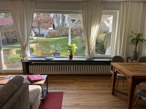 Ruhige Ferienwohnung „Südhang“ direkt am Wald