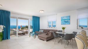 A&D Deluxe Penthouse Apartment Dani