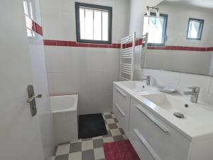 Maisons de vacances House and garden 600m from the ocean - 3 bedrooms : photos des chambres